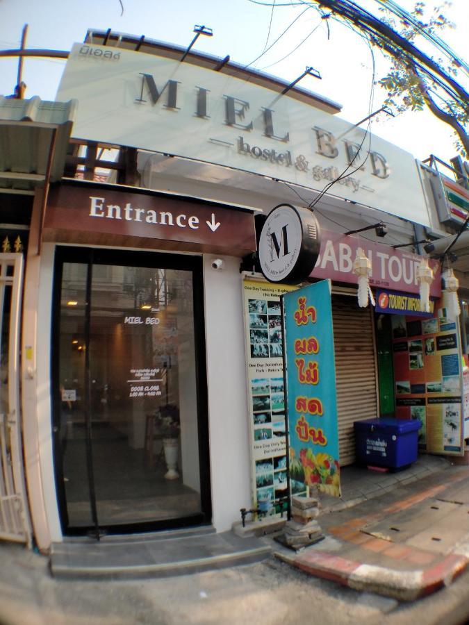 Miel Bed Hostel & Gallery Chiang Mai Exterior foto