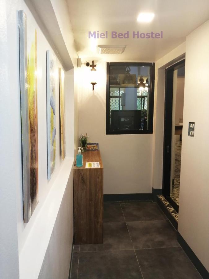 Miel Bed Hostel & Gallery Chiang Mai Exterior foto