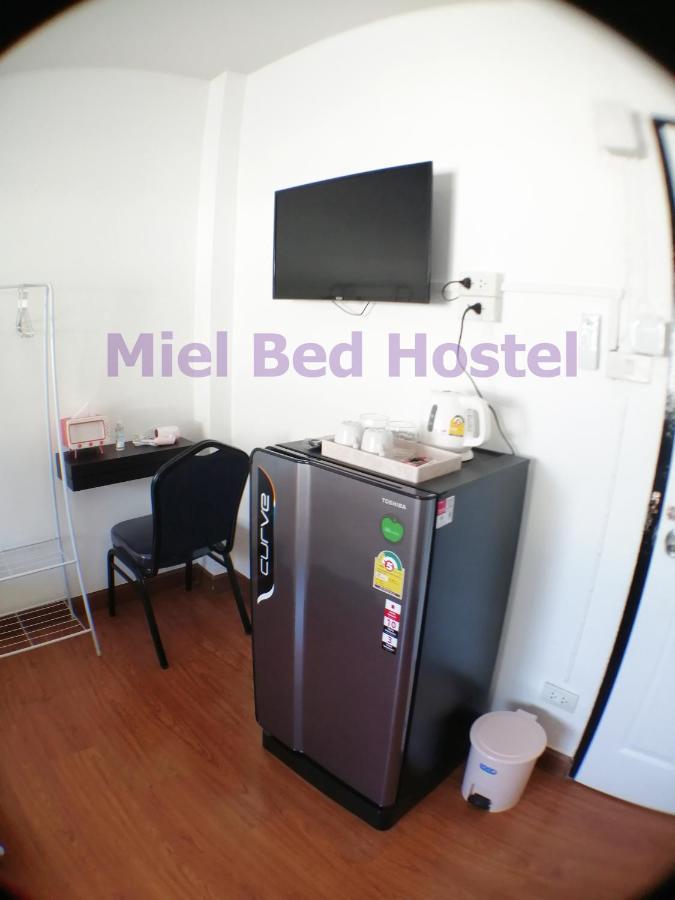 Miel Bed Hostel & Gallery Chiang Mai Exterior foto