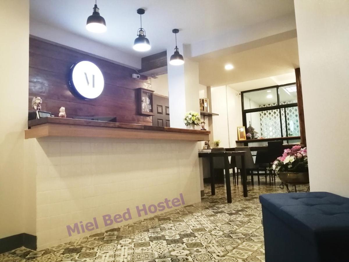 Miel Bed Hostel & Gallery Chiang Mai Exterior foto